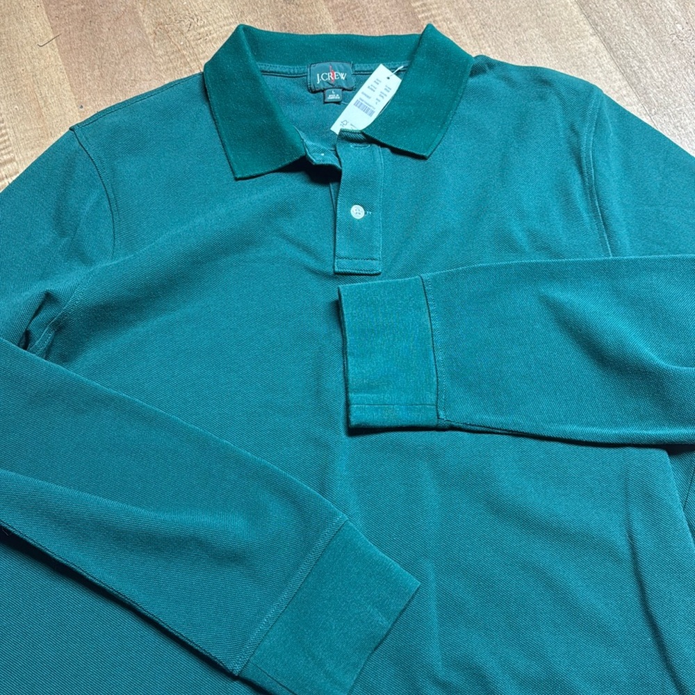 J. Crew men’s Large green long-sleeved polo. New, perfect condition.